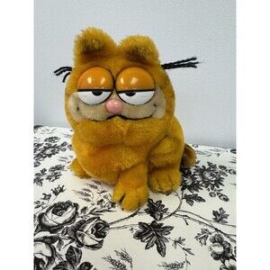 VINTAGE Garfield Plush 1981 Dakin Sitting Cat Stuffed Animal